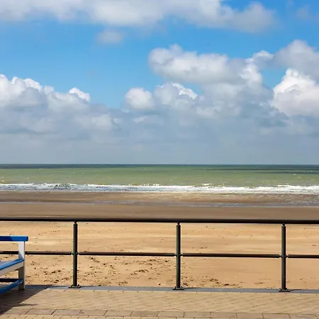 With Sea View And Sunny Terrace アパート ミデルケルケ