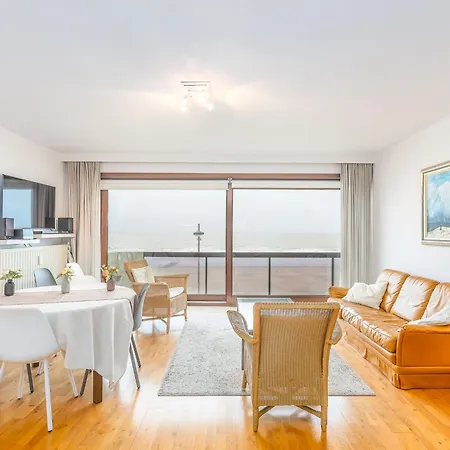 With Sea View And Sunny Terrace ミデルケルケ